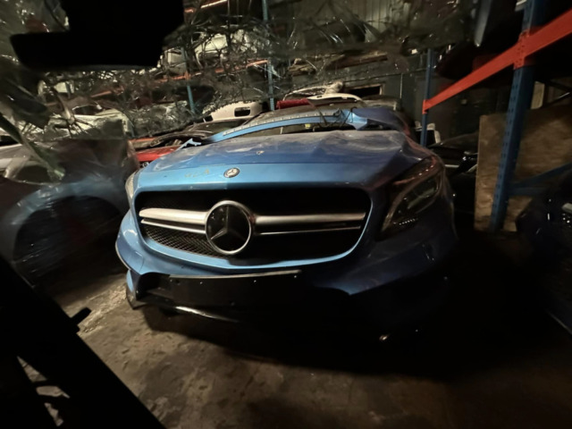 MERCEDES BENZ GLA45 BLUE HALFCUT HALF CUT ENGINE GEARBOX