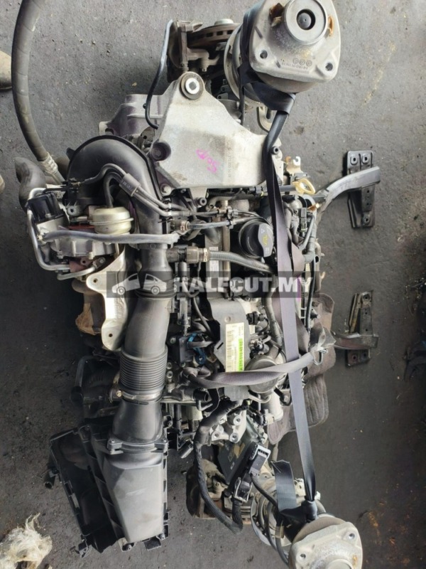 MERCEDES BENZ W117 M270 910 ENGINE COMPLETE WITH GEAR BOX FRONT AXLE