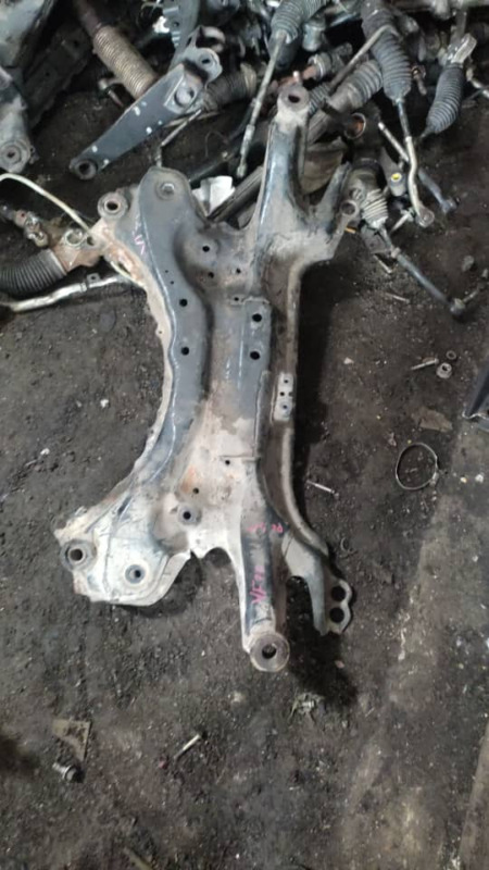 TOYOTA VELLFIRE 20 3.5 FRONT CROSSMEMBER