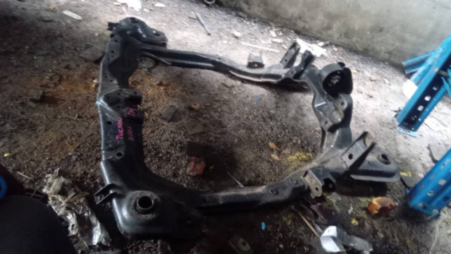 HYUNDAI TUCSON (JM) 2006 FRONT CROSSMEMBER