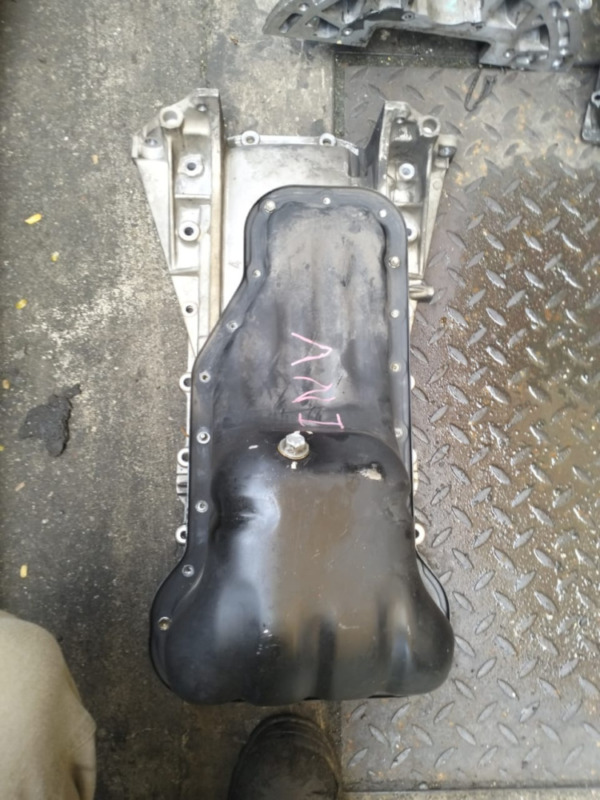 TOYOTA INNOVA 1TR OLL SUMP PAN