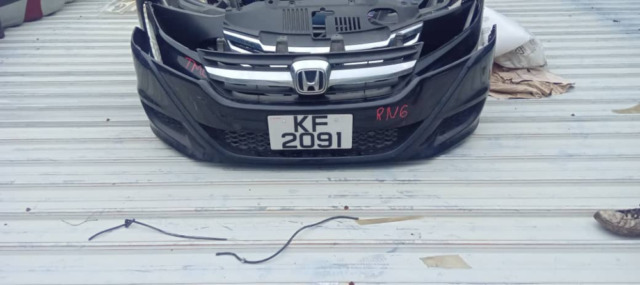 HONDA STREAM RN6 FRONT  BUMPER