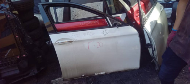 BMW F10 FRONT DOOR F R
