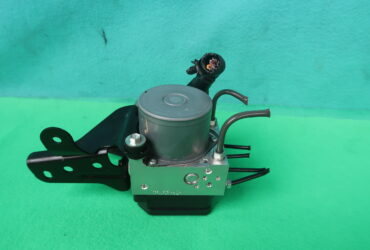 TOYOTA VELLFIRE AGH30 ABS PUMP N3A