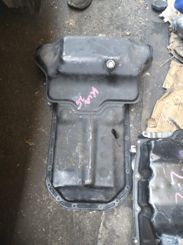 TOYOTA HILUX KUN25 2KD OIL SUMP PAN