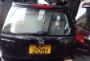 HONDA STREAM RN6 REAR BONNET