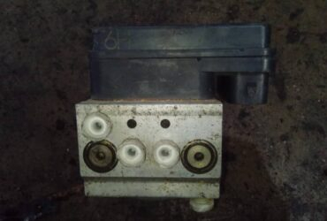 TOYOTA HIACE KDH200 ABS PUMP 6H