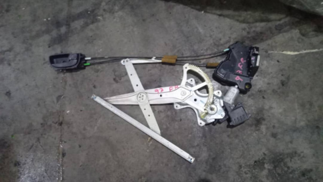 TOYOTA VIOS NCP93 FRONT DOOR GEAR F/R