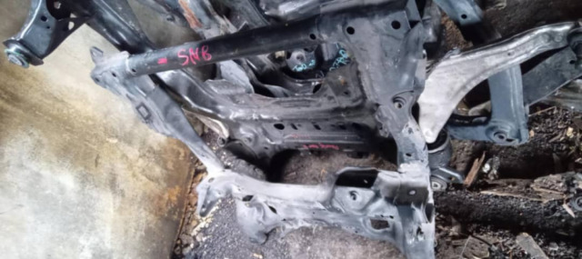 HONDA CIVIC SNB 1.8 FRONT CROSSMEMBER