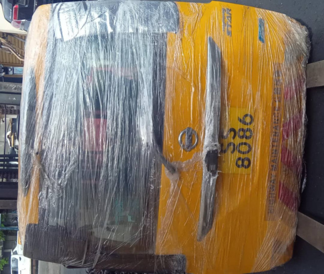 NISSAN SERENA C26 REAR BONNET
