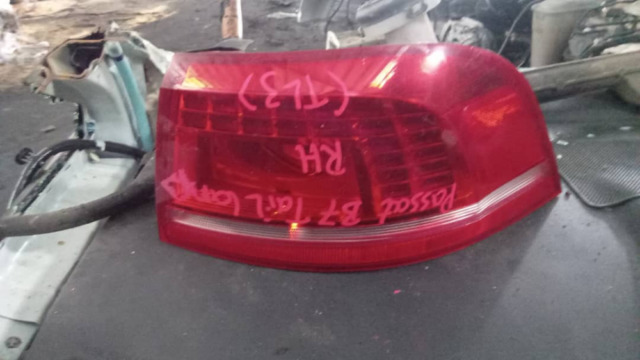 VOLKSWAGEN PASSAT B7 2012 TAIL LAMP RH