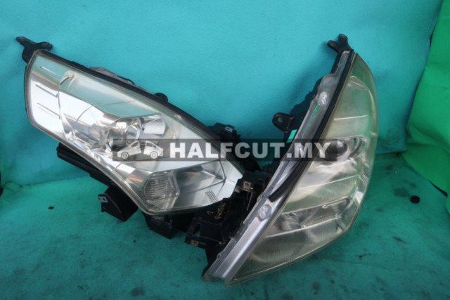 MAZDA 8 HEAD LAMP