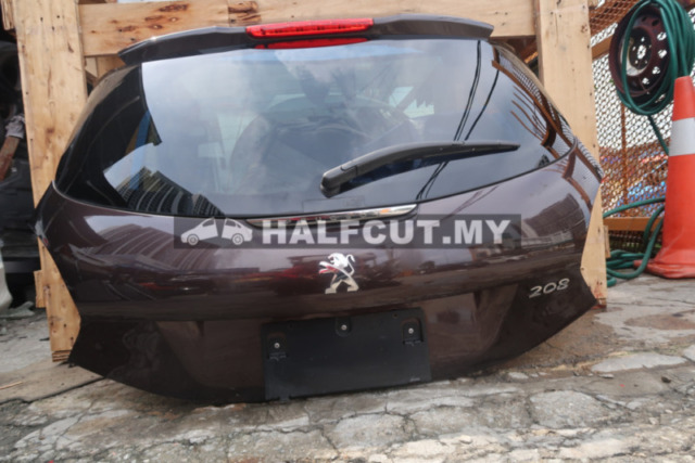 PEUGEOT 208 REAR BONNET AND REAR BUMPER