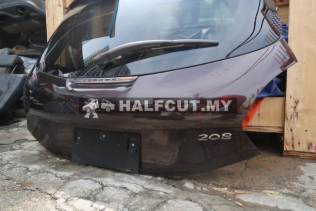 PEUGEOT 208 REAR BONNET AND REAR BUMPER