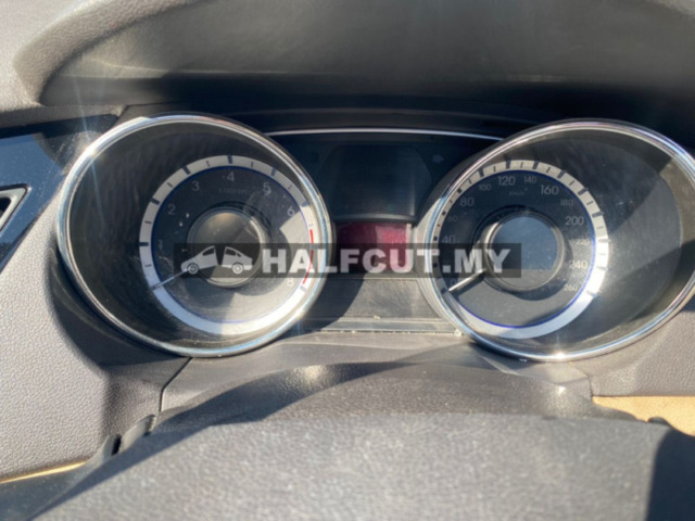 HYUNDAI I40 2.4 NOSE CUT