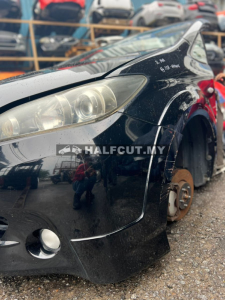 TOYOTA WISH ZGE20 HALF CUT 2.0