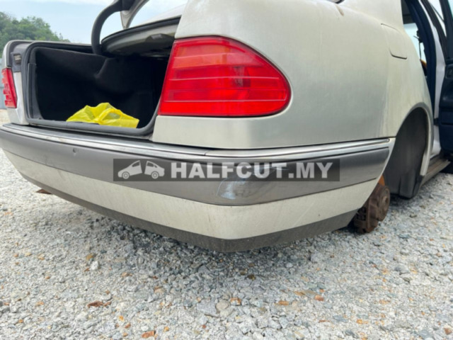 MERCEDES W210 SPARE PART