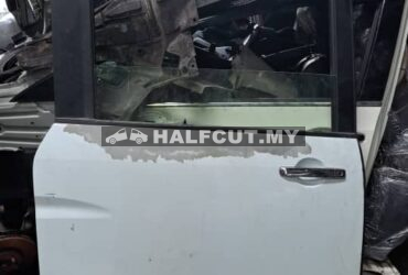 NISSAN SERENA C26 SIDE DOOR F/R