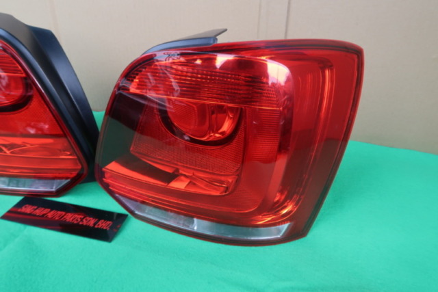 VOLSWAGEN POLO TAIL LAMP PER SIDE