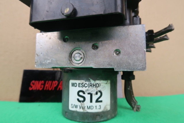 HYUNDAI ELANTRA MD ABS PUMP S12