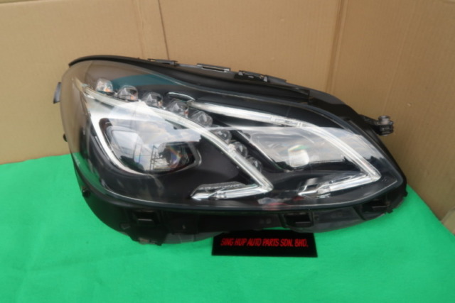 MERCEDES W212 FACELIFT HEAD LAMP RH