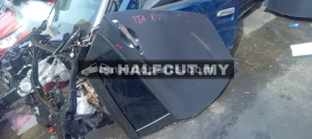 HONDA CIVIC TEA REAR DOOR R / L