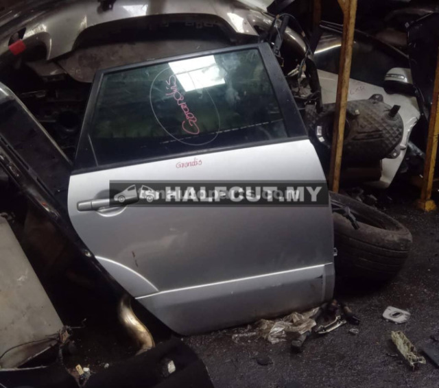 MITSUBISHI GRANDIS REAR  DOOR R/R