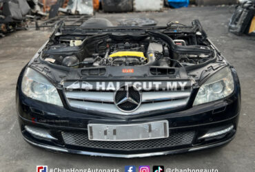 Mercedes-Benz C-Class W204 Half Cut (271860 Engine)
