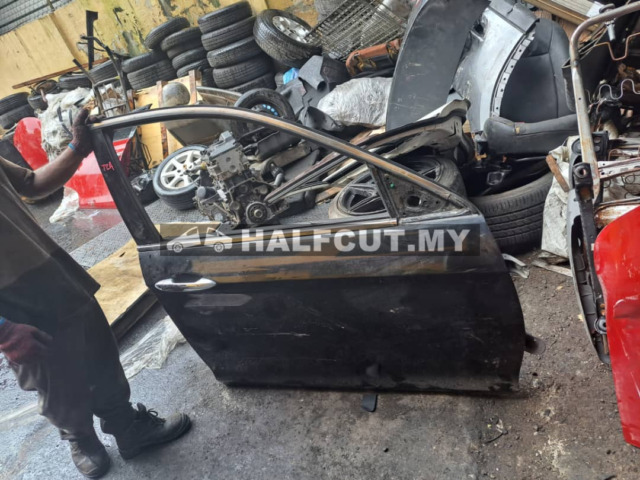 HONDA ACCORD T2A FRONT DOOR F/R