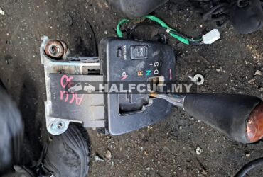 TOYOTA HARRIER ACU30 GEAR LEVEL