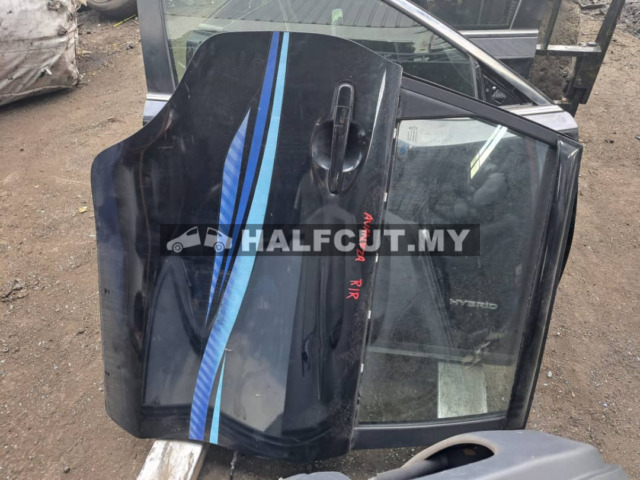 TOYOTA AVANZA REAR DOOR R/R