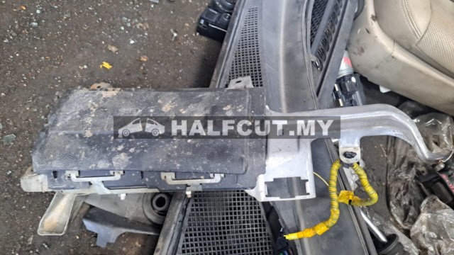 TOYOTA HARRIER ACU30 STEERING AIR BAG