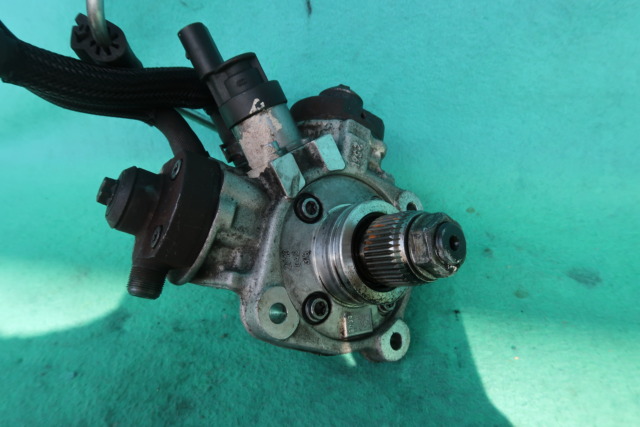AUDI PORSCHE VOLKSWAGEN ENGINE MODEL CRC HIGH PRESSURE PUMP