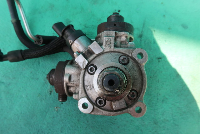 AUDI PORSCHE VOLKSWAGEN ENGINE MODEL CRC HIGH PRESSURE PUMP