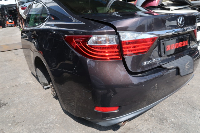 LEXUS ES250 REAR CUT