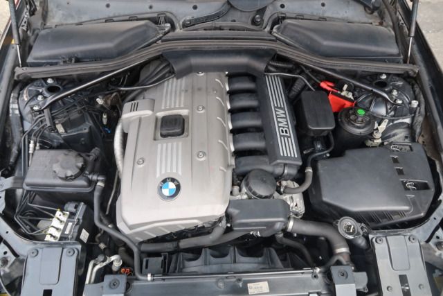 BMW 630i HALF CUT