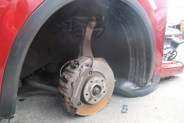 PORSCHE CAYENNE 958 3.0 DIESEL HALF CUT