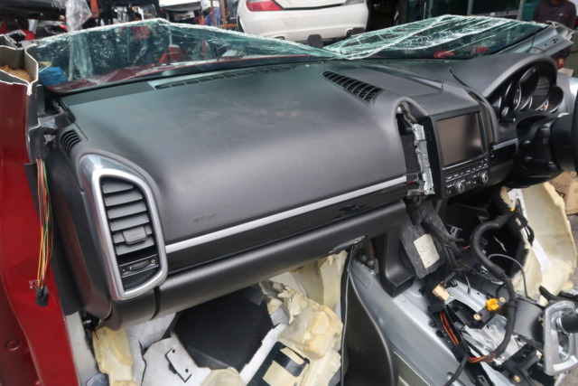 PORSCHE CAYENNE 958 3.0 DIESEL HALF CUT