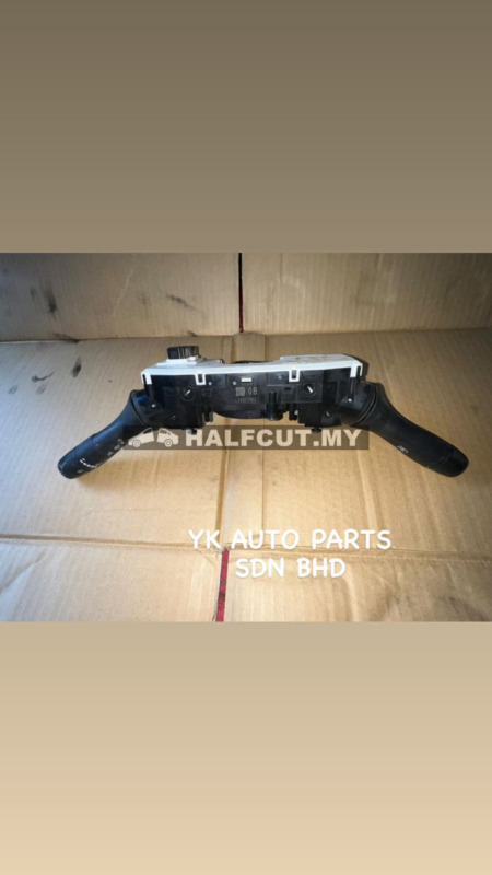 NISSAN X-TRAIL T32 SIGNAL SWITCH USED