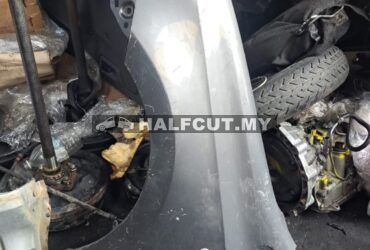 VOLKSWAGEN POLO FRONT FENDER LH