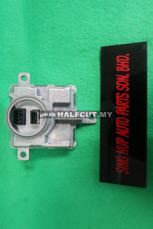 MERCEDES C-CLASS W204 W218 W246 LED HEADLIGHT CONTROL MODULE