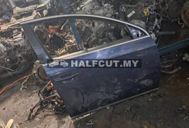 VOLKSWAGEN PASSAT B7 FRONT DOOR F/R