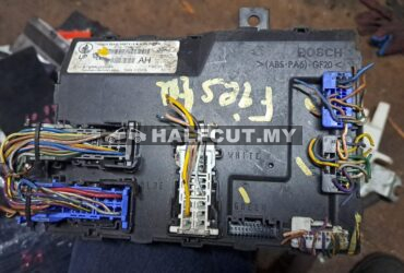 FORD FIESTA 1.6 PCA ECU (8V59-15K600-AH) AH