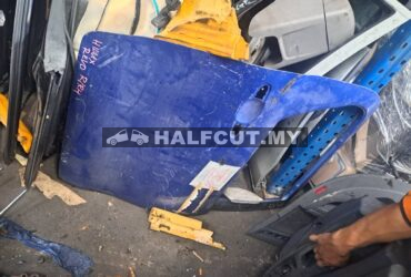TOYOTA HILUX REVO REAR DOOR R/R