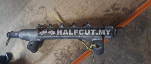NISSAN NAVARA FUEL RAIL(