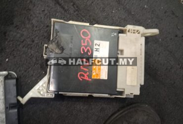 TOYOTA LEXUS RX350 FUSE BOX (89221-48460) H2