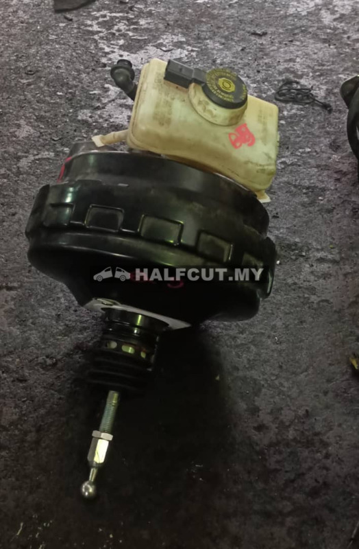 AUDI Q5 BRAKE MASTER PUM