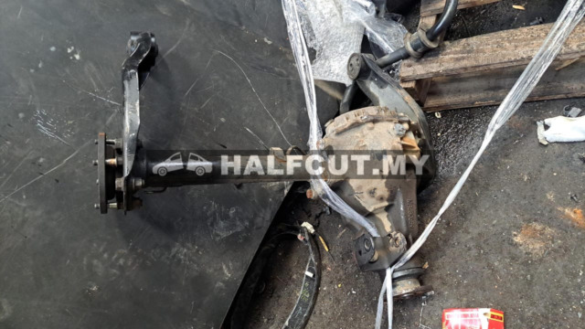 MITSUBISHI PAJERO SPORT 4D56U FRONT  AXLE GEAR