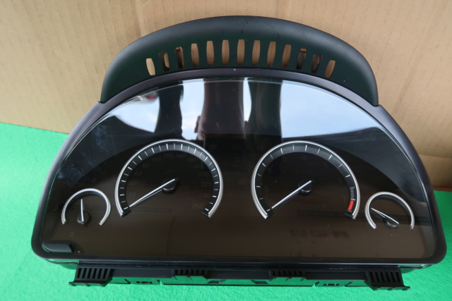 BMW X4 LCI METER