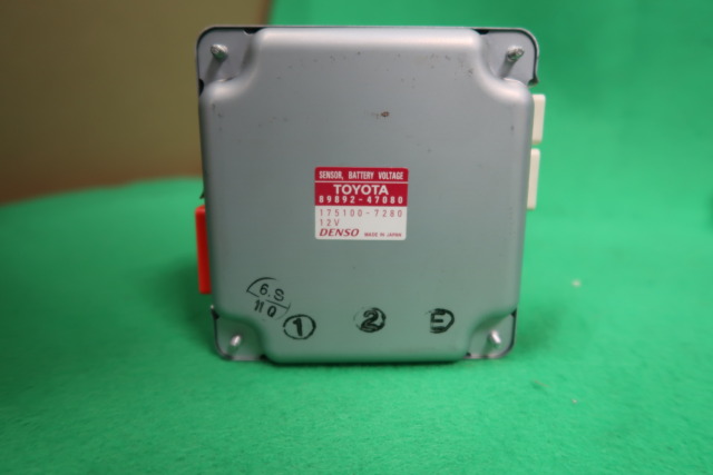 TOYOTA PRIUS BATTERY VOLTAGE SENSOR 89892-47080